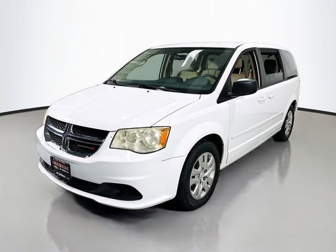 Used 2014 Dodge Grand Caravan SE w/ Quick Order Package 29E SE FWD image 2