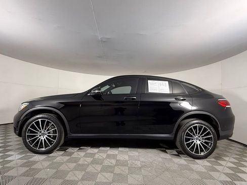 Used 2023 Mercedes-Benz GLC 300 4MATIC Coupe image 3
