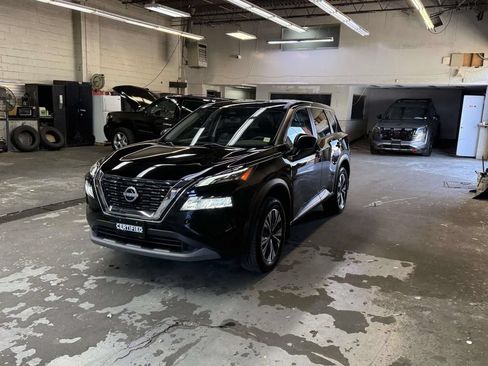 Used 2023 Nissan Rogue SV AWD/4WD image 17