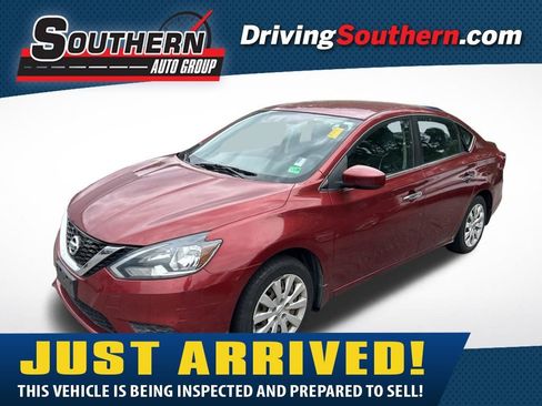 Used 2017 Nissan Sentra SV FWD image 1