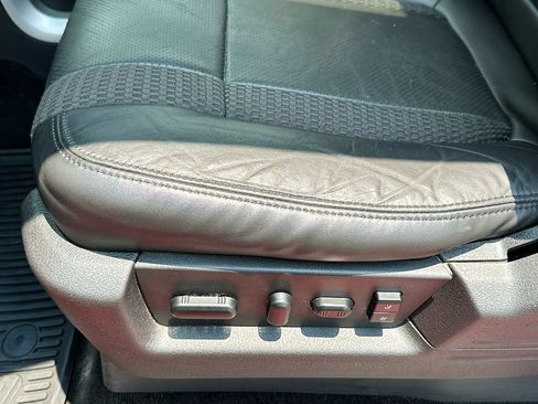 Used 2014 Ford F150 Raptor w/ Equipment Group 801A Luxury AWD/4WD image 9