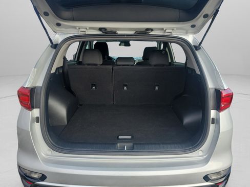 Used 2022 Kia Sportage LX image 11