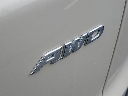 Used 2018 Honda CR-V EX image 11