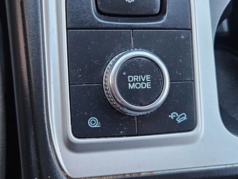 Certified 2022 Ford Explorer XLT w/ Class IV Trailer Tow Package image 21