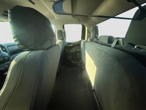 Used 2019 Chevrolet Silverado 1500 Custom Trail Boss w/ Custom Convenience Package image 8