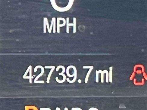 Used 2017 Lincoln MKC Reserve image 23