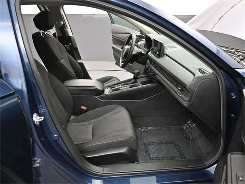 Used 2023 Honda Accord EX image 12