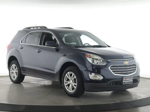 Used 2016 Chevrolet Equinox LT w/ Convenience Package FWD image 2