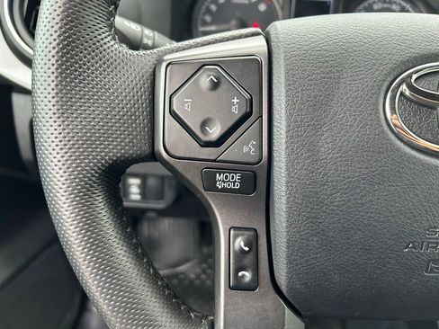 Used 2023 Toyota Tacoma TRD Off-Road AWD/4WD image 12