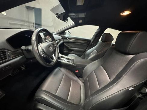 Used 2020 Honda Accord Sport image 9