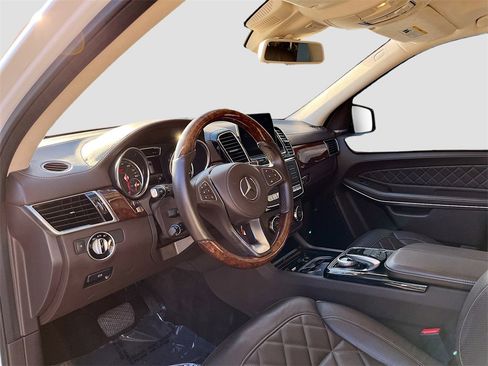 Used 2019 Mercedes-Benz GLS 550 4MATIC image 7