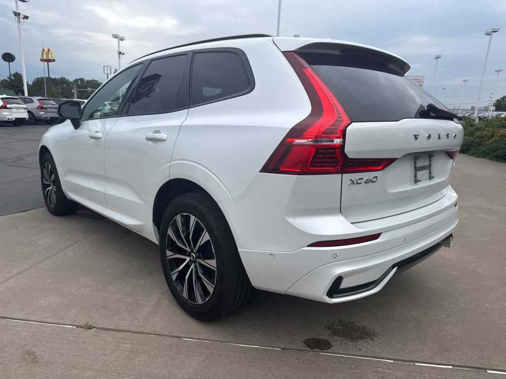 Used 2025 Volvo XC60 B5 Plus w/ Climate Package AWD/4WD image 7