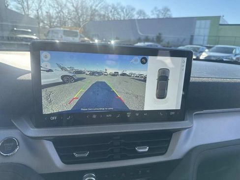 Certified 2025 Ford Explorer Active image 26