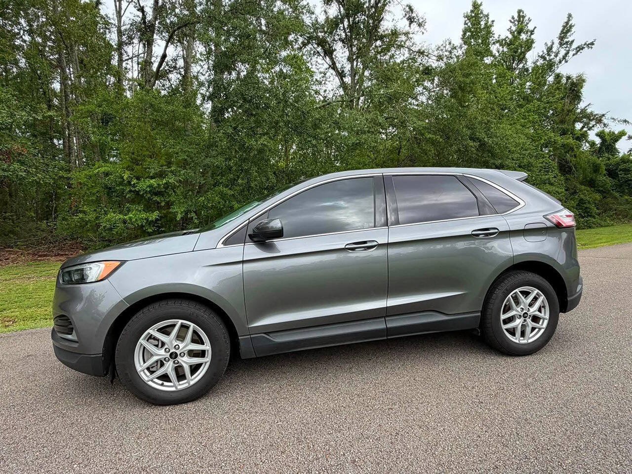 Used 2023 Ford Edge SEL AWD/4WD image 13