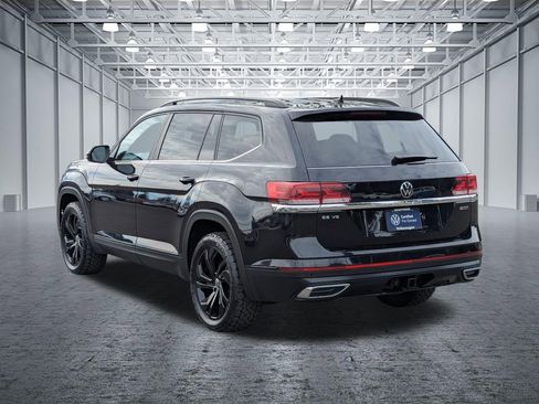 Certified 2022 Volkswagen Atlas SE image 3