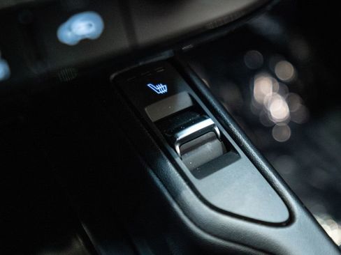 Used 2025 Kia Telluride S image 30