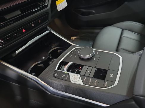 New 2026 BMW 330i Sedan w/ Convenience Package RWD image 19