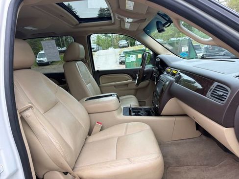Used 2012 GMC Sierra 1500 Denali AWD/4WD image 28