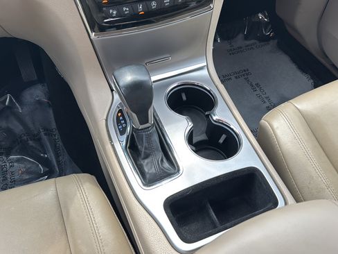 Used 2020 Jeep Grand Cherokee Limited RWD image 23