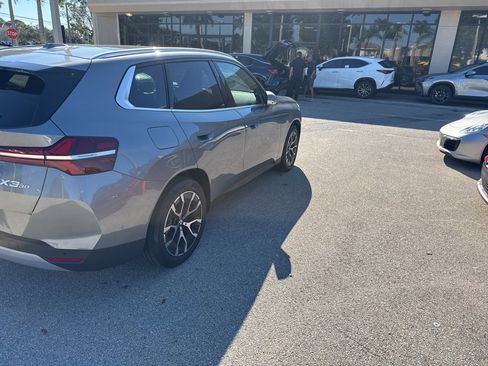 Used 2026 BMW X3 xDrive30 w/ Premium Package image 6