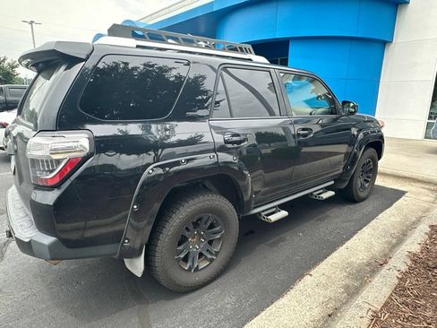 Used 2016 Toyota 4Runner SR5 AWD/4WD image 4