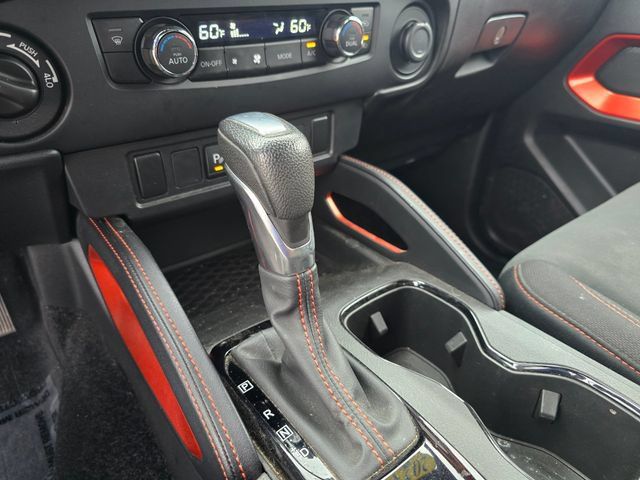 Used 2023 Nissan Frontier PRO-4X w/ Technology Package AWD/4WD image 19