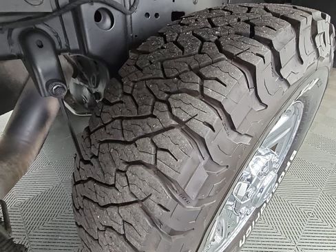 Used 2024 RAM 2500 Tradesman w/ Chrome Appearance Group image 46