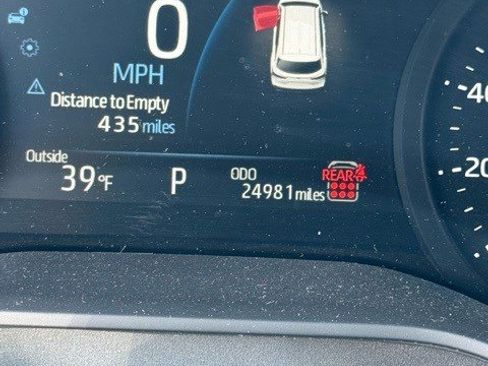 Used 2025 Toyota Sienna LE image 10