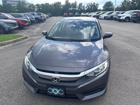 Used 2018 Honda Civic LX image 9