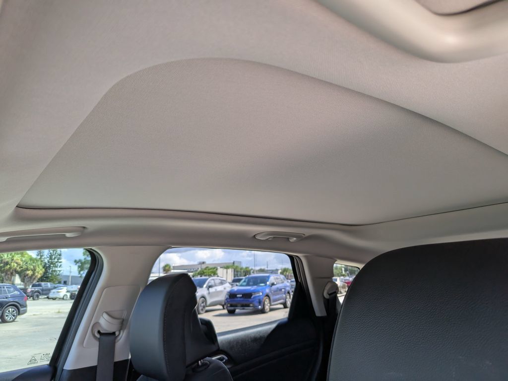 Certified 2026 Kia Sportage SX FWD image 23