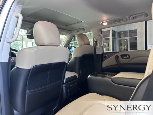 Certified 2023 INFINITI QX80 Premium Select w/ All-Season Package RWD image 27