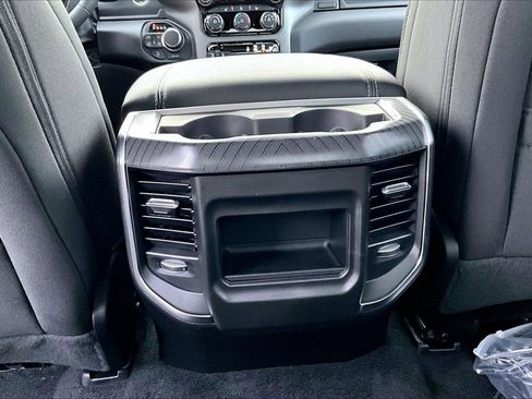 New 2026 RAM 1500 Big Horn AWD/4WD image 16