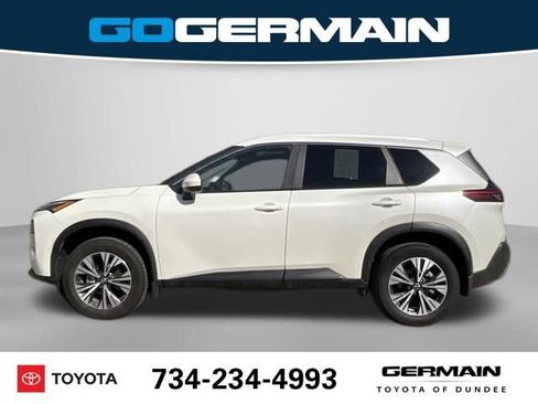 Used 2023 Nissan Rogue SV w/ SV Premium B Package AWD/4WD image 3