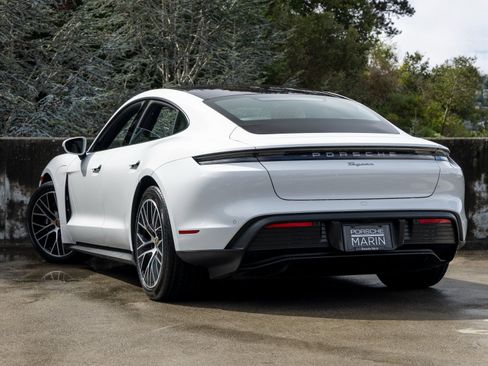 Certified 2023 Porsche Taycan image 3
