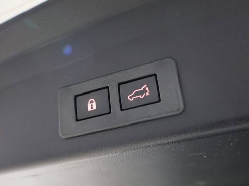 Used 2024 Subaru Ascent Limited w/ Technology Package image 22