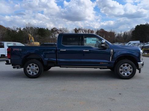 New 2026 Ford F250 Lariat w/ Lariat Premium Package image 3
