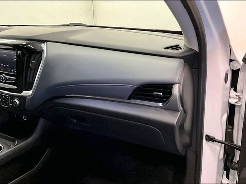 Used 2021 Chevrolet Traverse LT w/ LPO, Cargo Package AWD/4WD image 15