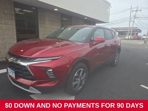 Used 2025 Chevrolet Blazer LT AWD/4WD image 1