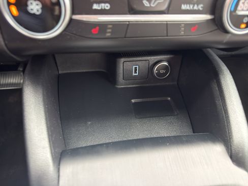 Used 2020 Ford Escape SE AWD/4WD image 21