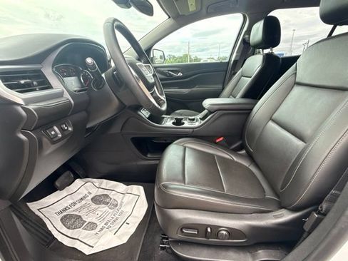 Used 2023 GMC Acadia SLT FWD image 12