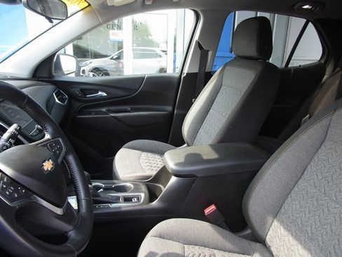 Used 2022 Chevrolet Equinox LT image 17
