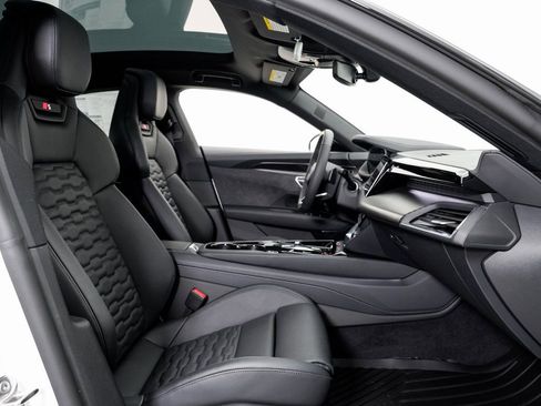 New 2026 Audi S e-tron GT Premium Plus AWD/4WD image 22