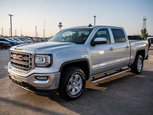 Used 2016 GMC Sierra 1500 SLE w/ SLE Value Package image 6