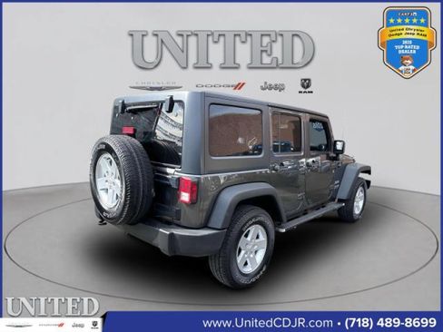 Used 2018 Jeep Wrangler Unlimited Sport S image 3