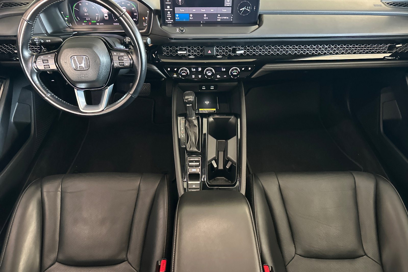 Used 2024 Honda Accord Touring image 10