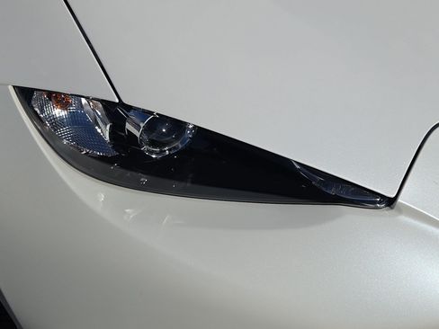 Used 2023 MAZDA MX-5 Miata Grand Touring w/ Weather Package RWD image 10
