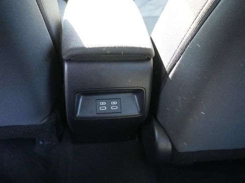 Used 2025 Toyota Corolla LE FWD image 17