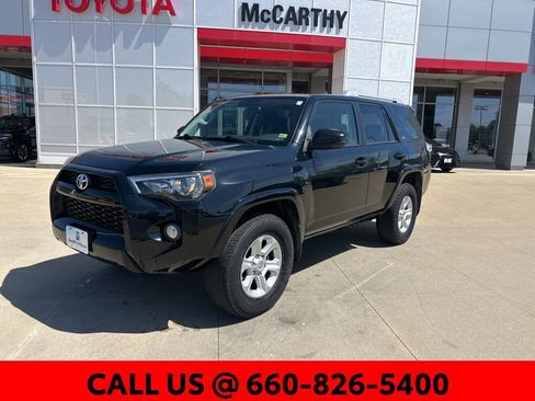 Used 2018 Toyota 4Runner SR5 image 2