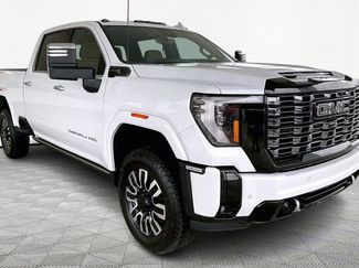 New 2026 GMC Sierra 3500 Denali Ultimate video 1