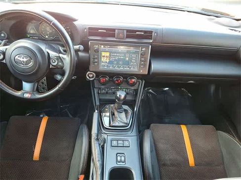 Used 2023 Toyota GR86 10th Anniversary SE image 25